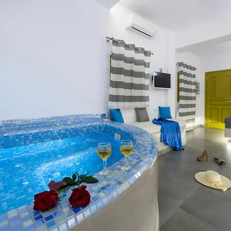 Apartment Shining Star In The Town Of Santorini *